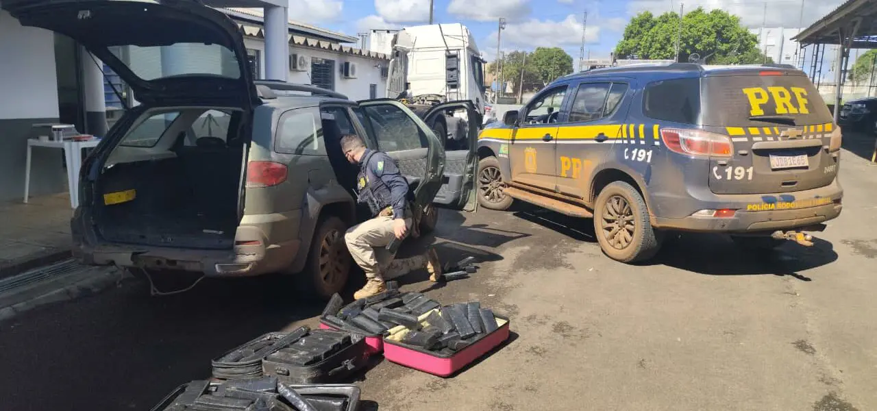 PRF prende casal com mais de 100 kg de maconha após perseguição*