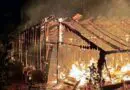 Incêndio destrói galpão no interior de Humaitá; prejuízo estimado chega a R$ 100 mil