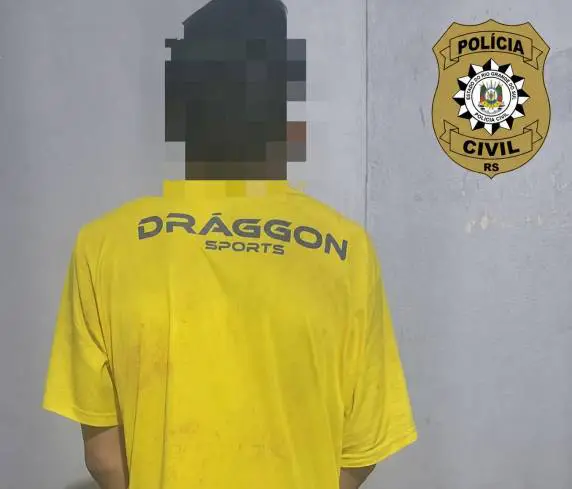 Homem de 21 anos é preso pela Polícia Civil após assalto a posto de combustíveis em Três de Maio