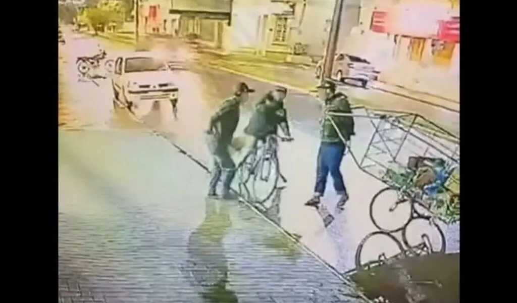Ciclista é morto a facadas no centro de Tupanciretã; suspeito é preso horas depois