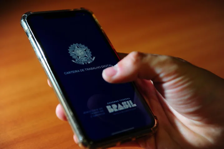 Nascidos em maio e junho começam nesta sexta-feira (15/05) a receber o pagamento do Abono Salarial de 2026