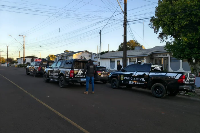 Polícia Civil prende sete pessoas em operação contra tráfico de drogas em Roque Gonzales e Pirapó