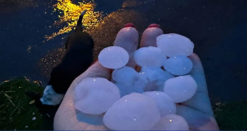 Temporal com granizo atinge Ajuricaba