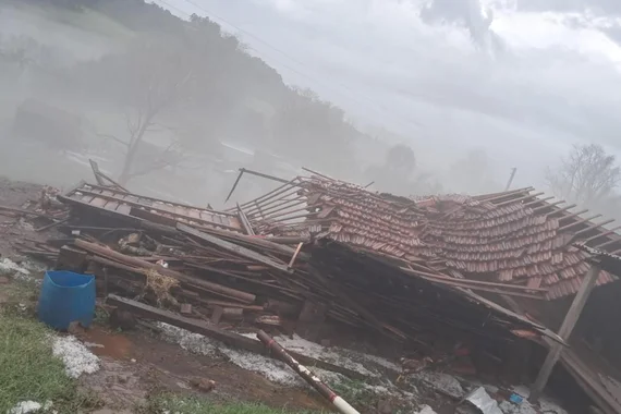 Temporal de granizo causa estragos em pelo menos 15 municípios do norte e noroeste do Estado 